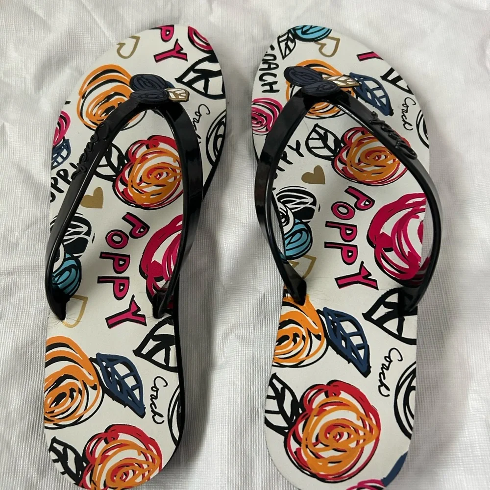 Coach poppy print flip flops